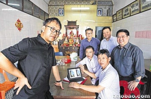 新加坡福清東張同鄉(xiāng)會理事會籌辦盛大金禧聯(lián)歡晚宴。(新加坡《聯(lián)合早報》/李天W