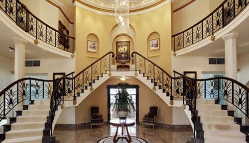 黃金海岸Bartinon豪宅的內(nèi)部。(澳大利亞《昆士蘭日?qǐng)?bào)》)