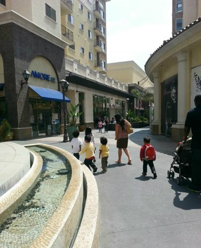 中國僑網(wǎng)蒙特利公園市時代廣場某月子中心外景。(月子中心提供)