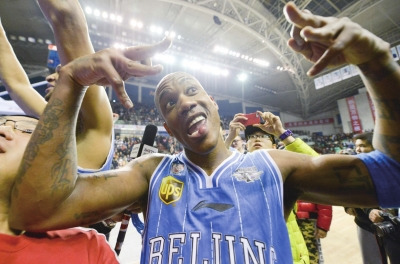 中國僑網(wǎng)馬布里欲申請綠卡 稱會(huì)準(zhǔn)備手續(xù)讓自己更方便留中國 京華時(shí)報(bào)記者潘之望攝