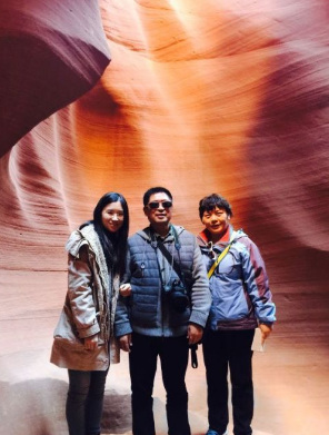 王同學(xué)父母來美與她一同過圣誕。(王同學(xué)提供)