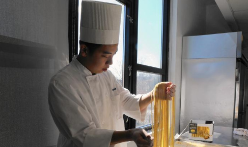 (美國《僑報》)