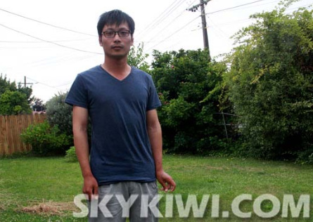 來自中國的打工度假者李永南行李護(hù)照被搶。(新西蘭天維網(wǎng))