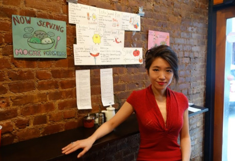 白海靜辭職專賣炒飯,大受歡迎。(美國(guó)《世界日?qǐng)?bào)》/高夢(mèng)梓