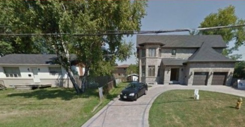 位于左方的房子就是申請(qǐng)翻建的四號(hào)Lovering