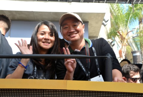 遠(yuǎn)道而來參加奧斯卡的幸運觀眾。(美國《世界日報》/馬云