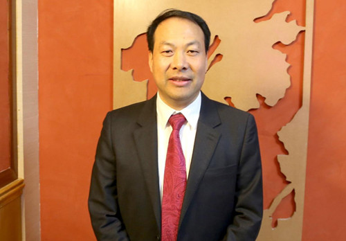 唐曉華認(rèn)為“海外倉”可以拉動(dòng)“雙升級(jí)”。(《歐洲時(shí)報(bào)》/孔帆