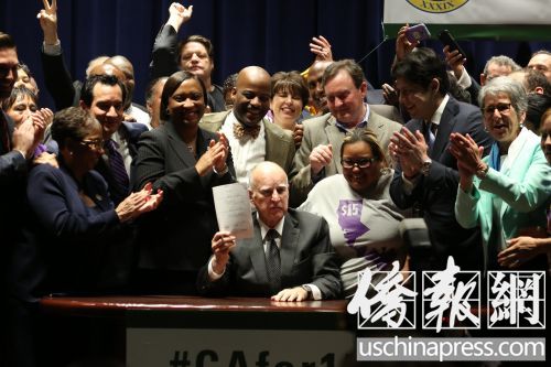 州長(zhǎng)布朗簽署了SB