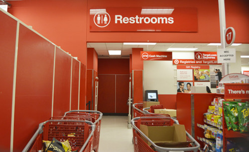 “目標(biāo)”折扣連鎖店允許異性同廁,紐約華人難接受。(記者俞姝含/攝影)