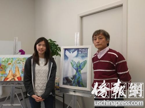 李敏知(左)和她的指導老師方云華(右)。(美國《僑報》/張苗