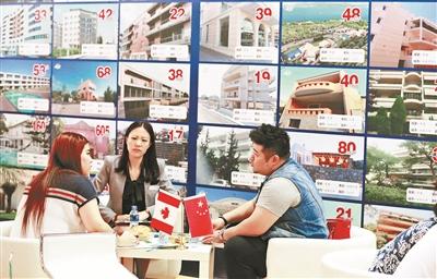 現(xiàn)在不少投資溫哥華房地產(chǎn)的中國人都是純投資供圖/視覺中國