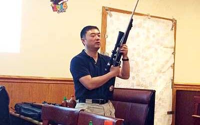 資料圖:芝加哥華人小區(qū)興起“擁槍潮”