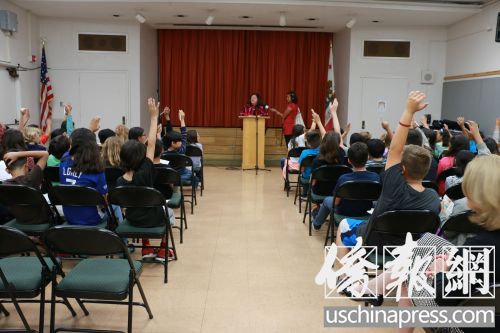 美國聯(lián)邦人口普查局副局長波托克(Nancy