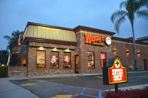 溫迪快餐已有動作開始控制人力成本。(美國《世界日報》/李雪