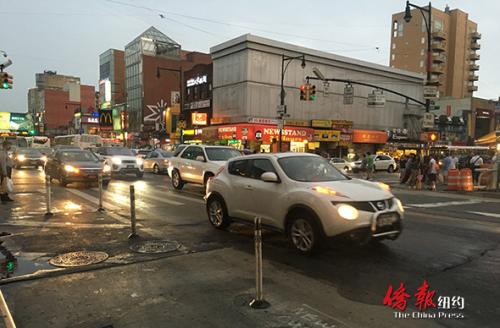 法拉盛緬街人行道擴寬工程25日正式啟動。(美國《僑報》/王伊琳