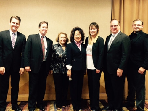 共和黨圣蓋博谷林肯俱樂部16日為共和黨五位候選人站臺。(美國《世界日報》/楊青