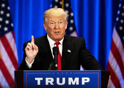 共和黨總統(tǒng)候選人特朗普日前在紐約市發(fā)表演說。(美國《世界日報》)