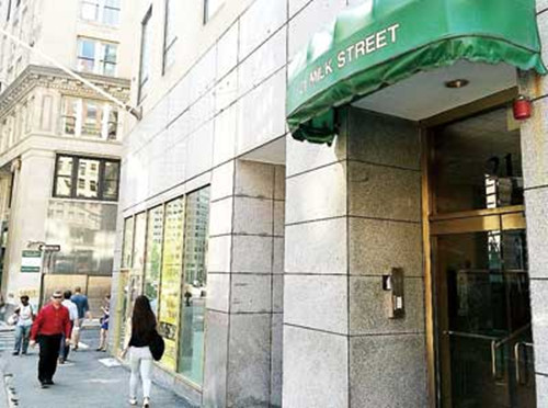 波士頓的第一家醫(yī)用大麻經(jīng)銷店今年8月在市中心開業(yè)。(美國《星島日報》資料圖)