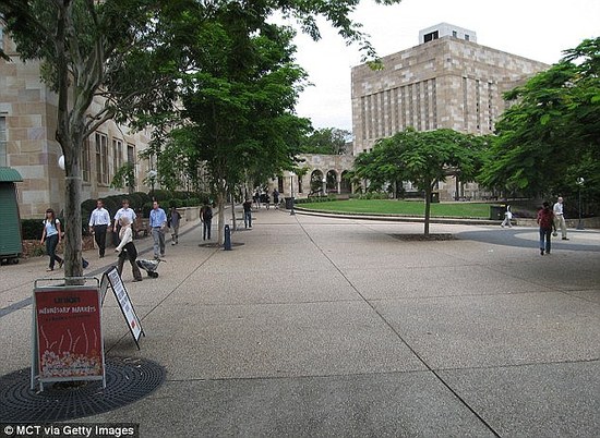 (《澳洲日報》援引《每日郵報》圖片)