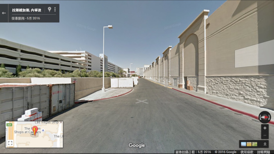 季姓導(dǎo)游在小街Jay