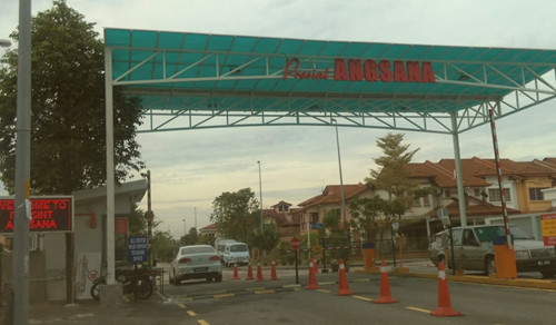 中國僑網(wǎng)巴生綠林鎮(zhèn)昂沙娜花園首次發(fā)生有訪客打保安人員事件。(馬來西亞《星洲日報》)