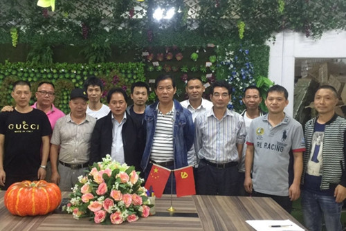 中國(guó)僑網(wǎng)巴西華人軍聯(lián)會(huì)向7位火災(zāi)受損戰(zhàn)友捐款(巴西《南美僑報(bào)》)