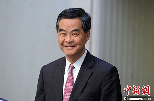 中國(guó)僑網(wǎng)梁振英 資料圖 中新社記者 譚達(dá)明 攝