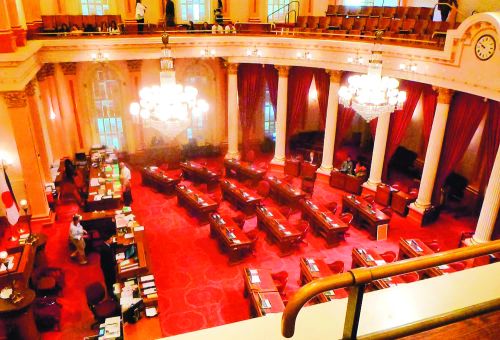 中國僑網(wǎng)加州參議會。(美國僑報網(wǎng)網(wǎng)絡(luò)圖片)