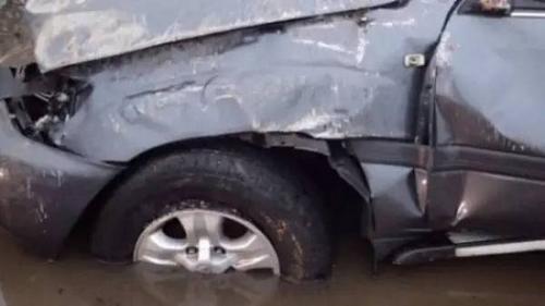 中國僑網(wǎng)翻車的豐田車。(澳洲新聞集團圖片)