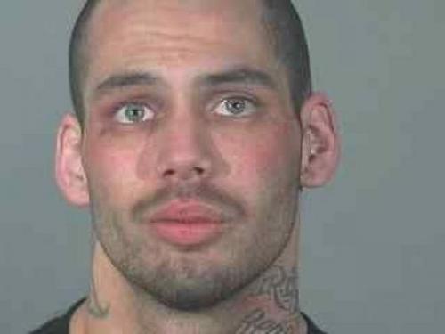 中國僑網(wǎng)圖為偷車嫌犯亞歷山大。(警方提供)