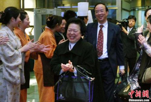 中國僑網(wǎng)資料圖:譚惠珠。中新社發(fā) 宋吉河 攝