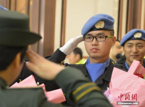 中國僑網(wǎng)資料圖:中國維和部隊(duì)