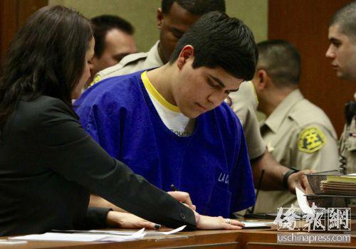 中國僑網(wǎng)資料圖:嫌犯加西亞在法庭上的圖片。(美國《僑報》/邱晨 攝)