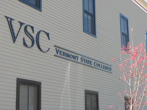 中國僑網(wǎng)佛蒙特州學(xué)院(資料照片)