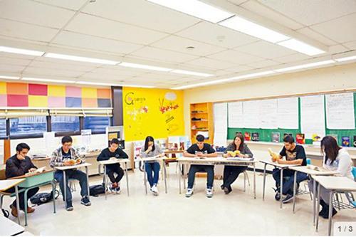 中國僑網(wǎng)有報(bào)告指申請學(xué)生簽證在加國讀高中的中國大陸生人數(shù)大增。(加拿大《星島日報(bào)》資料圖片)