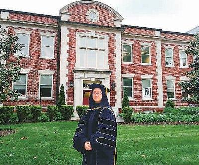 中國僑網(wǎng)程楊獲得了2016年度國家優(yōu)秀自費(fèi)留學(xué)生獎(jiǎng)學(xué)金特別優(yōu)秀獎(jiǎng)。 圖為程楊近照