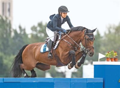 中國僑網(wǎng)8月31日,朱美美在比賽中。本報記者 史家民 攝