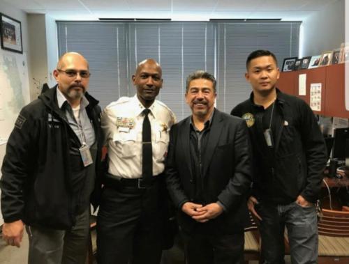 中國僑網(wǎng)雙方商議華埠設(shè)立定點(diǎn)站崗事宜。(區(qū)長辦公室提供)