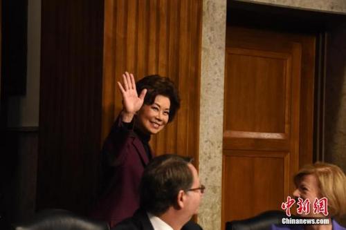 中國僑網(wǎng)資料圖:美國交通部長趙小蘭。中新社記者 刁海洋 攝