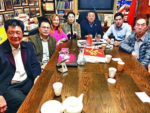 中國(guó)僑網(wǎng)亞總會(huì)負(fù)責(zé)人對(duì)詐騙案表示高度關(guān)注。(圖/美國(guó)《星島日?qǐng)?bào)》)