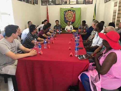 中國僑網(wǎng)會(huì)談現(xiàn)場(chǎng)。(圖片來源:南非納爾遜·曼德拉灣華人警民合作中心)