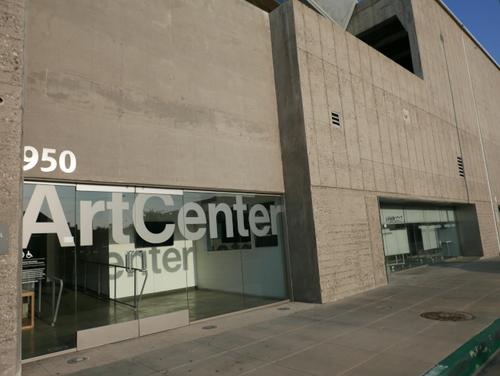 中國(guó)僑網(wǎng)位于Raymond街900號(hào)段的巴沙迪那Art Center校區(qū)。(《世界日?qǐng)?bào)》記者李雪 攝)