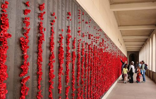 中國僑網(wǎng)被告悉尼男子涉嫌在澳洲戰(zhàn)爭紀念館等地毆打中國妻子。(澳大利亞《星島日報》圖片)