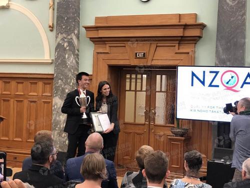 中國僑網(wǎng)大獎獲得者華裔學生Andrew Tang(新西蘭天維網(wǎng))