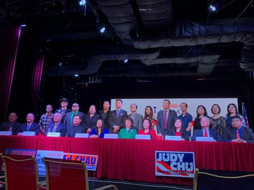 中國僑網(wǎng)美國華人政治聯(lián)盟9日舉辦民選官員候選人背書記者會。(美國《世界日報》/張宏 攝)