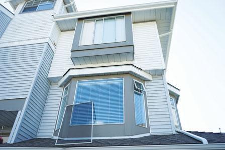 中國僑網(wǎng)事發(fā)樓房。(加拿大《明報》/黃智斌 攝)