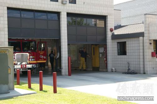 中國(guó)僑網(wǎng)受害者被刺后跑去求救的洛縣消防局。(圖片來(lái)源:美國(guó)《僑報(bào)》/高睿 攝)