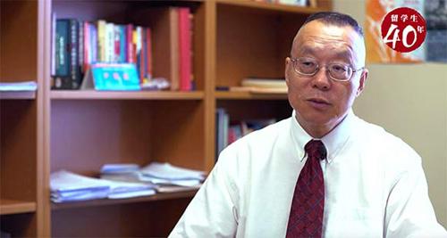 中國僑網(wǎng)尹曉煌-采訪照