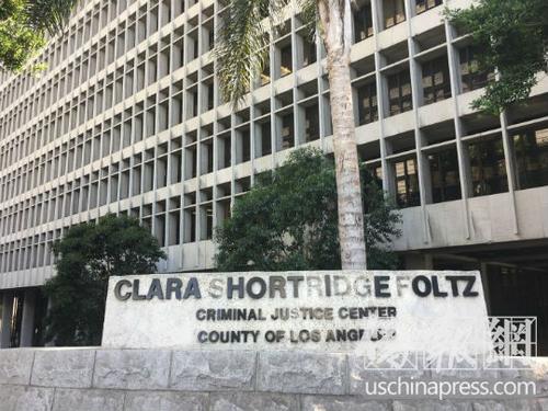 中國僑網(wǎng)審理合勝堂雙尸命案的美國洛杉磯刑事法庭大樓。(美國《僑報》/李青蔚 攝)