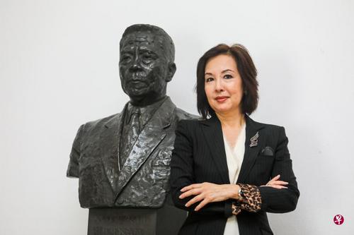 中國僑網(wǎng)新加坡時(shí)尚界名人陳麗音是前南洋大學(xué)創(chuàng)辦人陳六使孫女。(新加坡《聯(lián)合早報(bào)》/陳斌勤 攝)